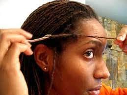 The latching dreads method helps keep hair firmly. 