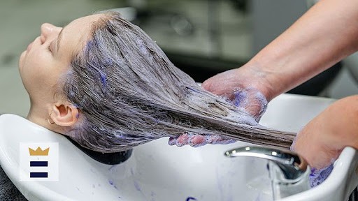 Use purple shampoo correctly to get the desired results